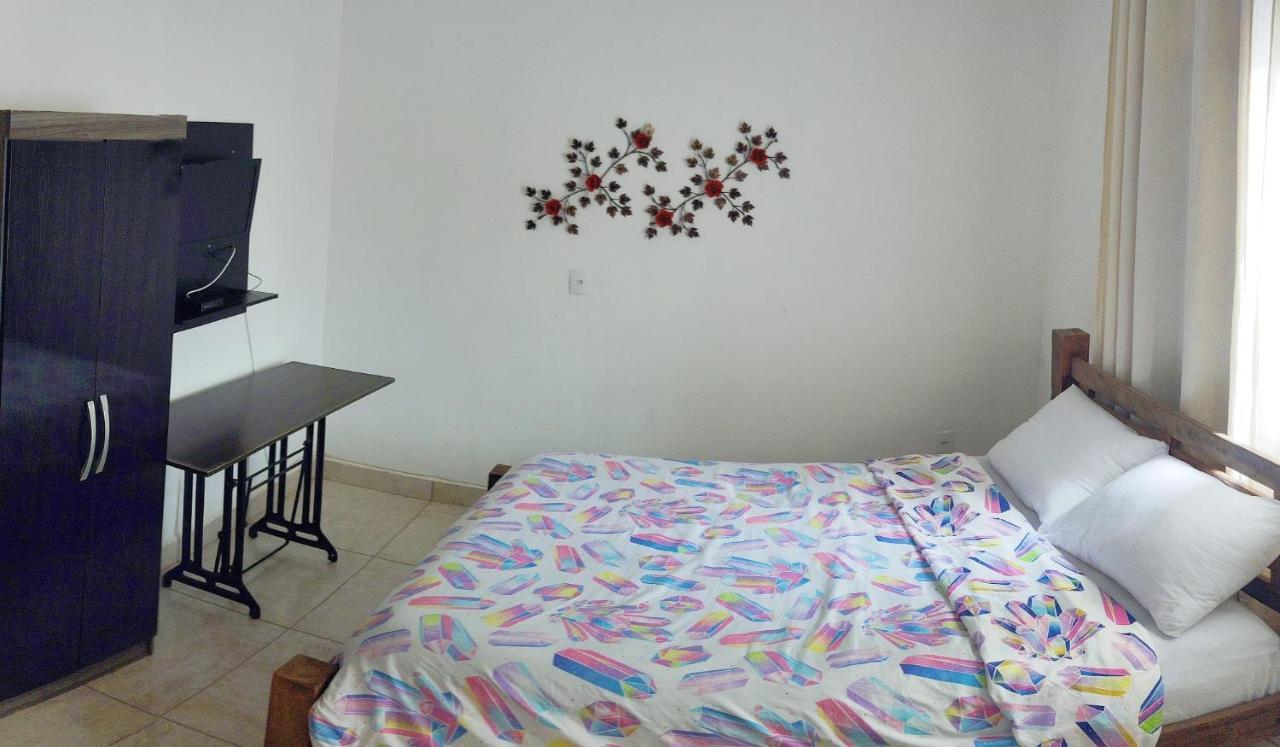 Hostel Dela Tiradentes Bagian luar foto